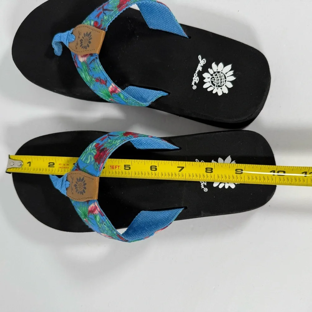 Yellow Box Flip Flops Blue with Pink Flamingos Size 7 1/2 7.5 Sandals Tropical - Picture 11 of 15